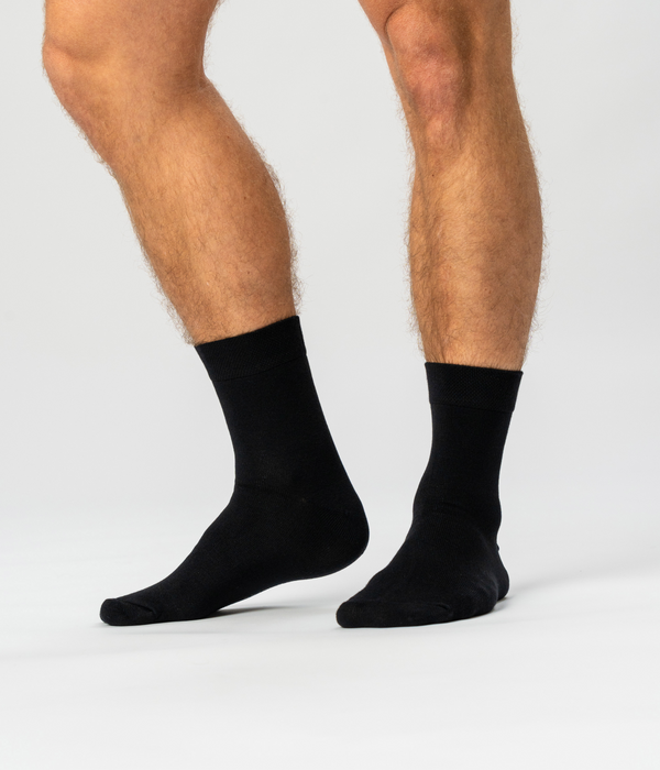 7 pairs of black bamboo socks (Low cut)