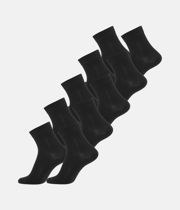 10 pairs of black bamboo socks low cut