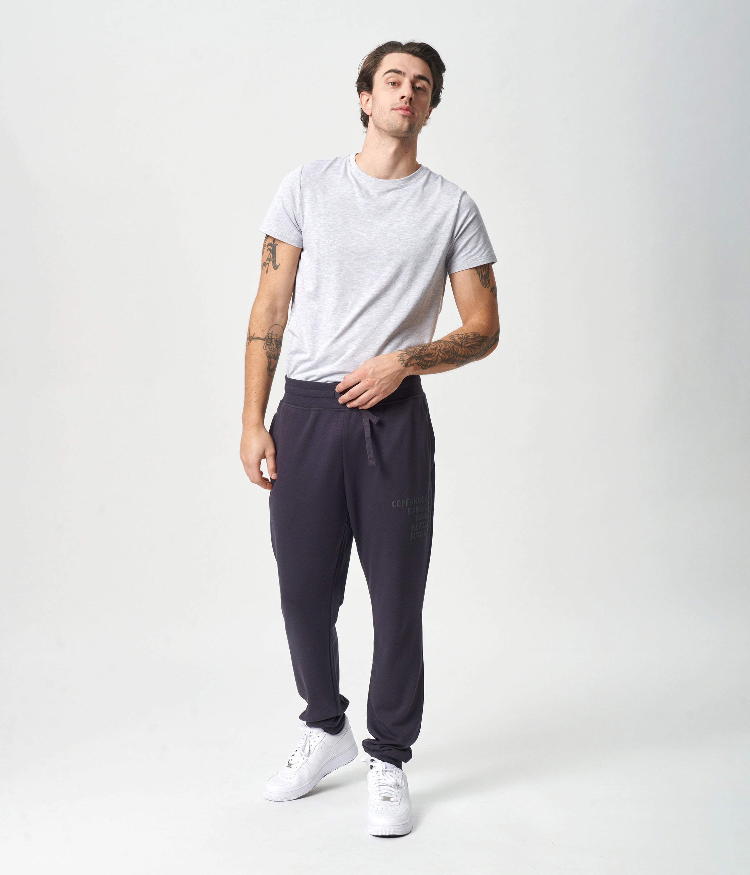 Mørkegrå bambus sweatpants med logo    Copenhagen Bamboo